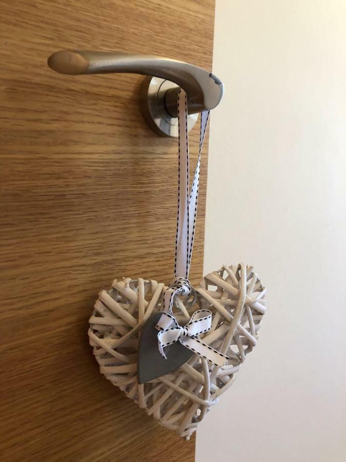 Apartament Neret I Sort Luaran gambar
