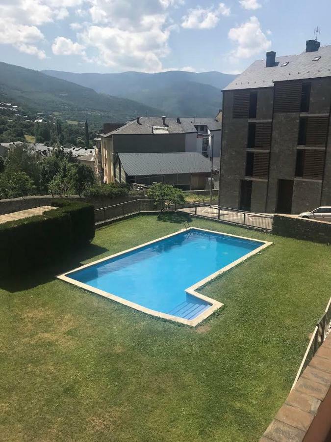 Apartament Neret I Sort Luaran gambar